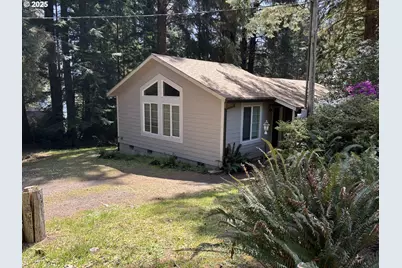 5336 Buckskin Bob, Florence, OR 97439 - Photo 1