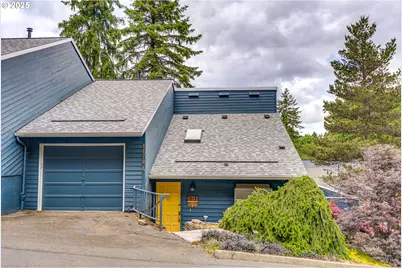 4620 SW Caldew St #A, Portland, OR 97219 - Photo 1