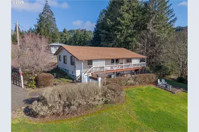 479 2nd St, Elkton, OR 97436 - Photo 1