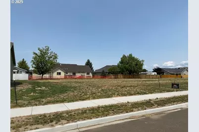 10702 Greg Ln, Island City, OR 97814 - Photo 1