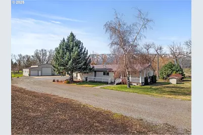 812 Courtney Ln, Summerville, OR 97876 - Photo 1