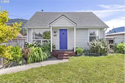 164 N Moss St, Lowell, OR 97452 - Photo 1