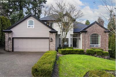 2212 Parkview Ct, West Linn, OR 97068 - Photo 1