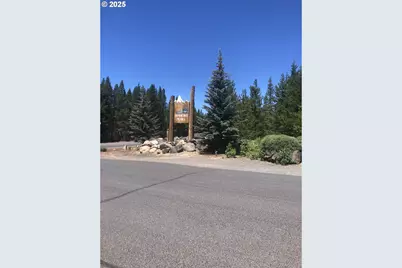 26 Diamond Peak Dr, Crescent Lake, OR 97733 - Photo 1