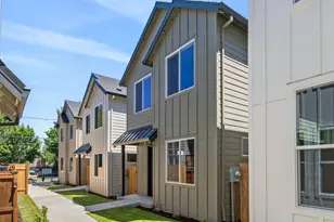 70 NE Stanton St, Portland, OR 97212 - Photo 1