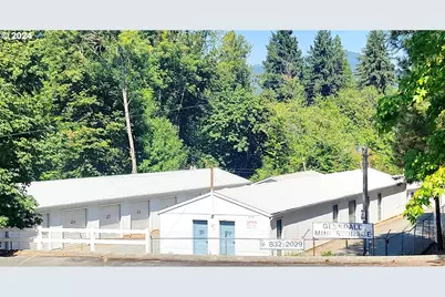 230 Glendale Town Rd, Glendale, OR 97442 - Photo 1