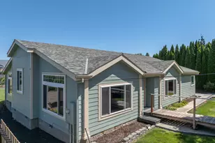 2501 E 18th St, The Dalles, OR 97058 - Photo 1