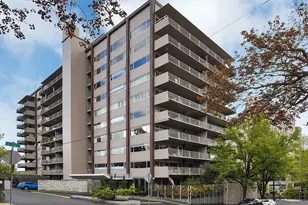 2323 SW Park Pl, Portland, OR 97205 - Photo 1