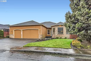 606 E 17th Cir, La Center, WA 98629 - Photo 1