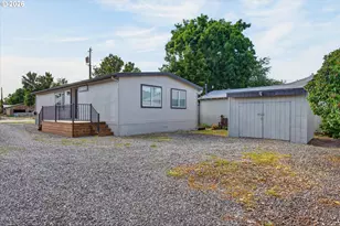 2234 East St, Baker City, OR 97814 - Photo 1