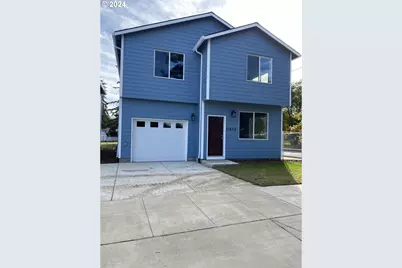 11804 SE Schiller St, Portland, OR 97266 - Photo 1