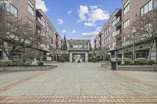 300 W 8th St, Vancouver, WA 98660 - Photo 1