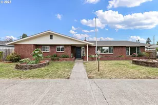 970 Kalmia St, Junction City, OR 97448 - Photo 1