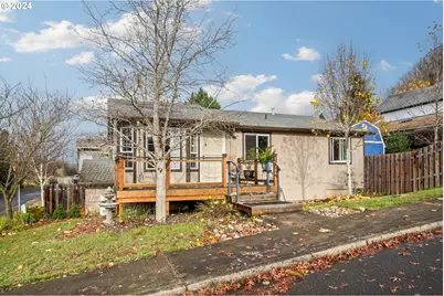 902 N Railroad Ave, Ridgefield, WA 98642 - Photo 1