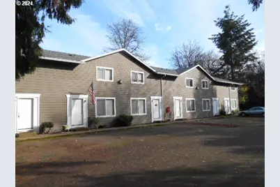 18284 SE Addie St, Milwaukie, OR 97267 - Photo 1