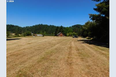 58791 Fairview Rd, Coquille, OR 97423 - Photo 1