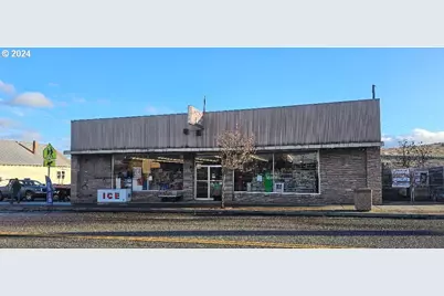 403 Deschutes Ave, Maupin, OR 97037 - Photo 1