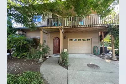 2320 SE Stratus Ave, McMinnville, OR 97128 - Photo 1