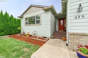 459 SW Howard Dr, McMinnville, OR 97128 - Photo 1
