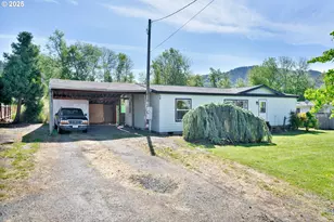 38 N Hyland Ln, Lowell, OR 97452 - Photo 1