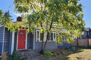 511 Honeysuckle Ln, Eugene, OR 97401 - Photo 1