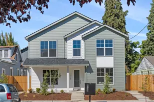 7467 N New York Ave, Portland, OR 97203 - Photo 1