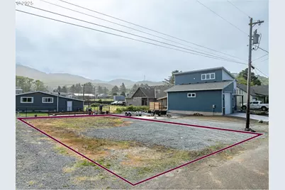 270 N Dolphin St, Rockaway Beach, OR 97136 - Photo 1