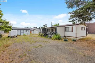 935 Nye Ct, Lakeside, OR 97449 - Photo 1