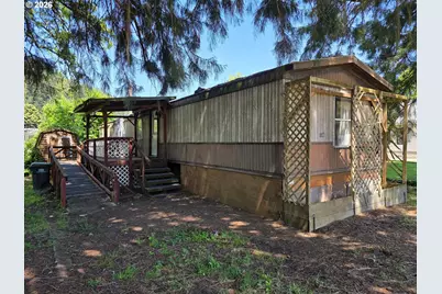 440 Division Ave, Drain, OR 97435 - Photo 1