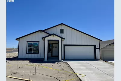 1748 NE 9th Ct, Hermiston, OR 97838 - Photo 1