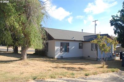 314 W Well St, Condon, OR 97823 - Photo 1