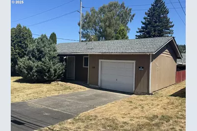 1114 N 1st Ave, Kelso, WA 98626 - Photo 1