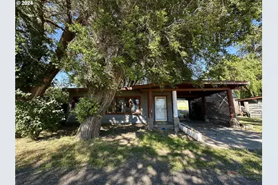 101 Murdock Ave, Murdock, WA 98635 - Photo 1