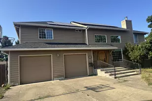 191 Camino Francisco Ave, Roseburg, OR 97471 - Photo 1