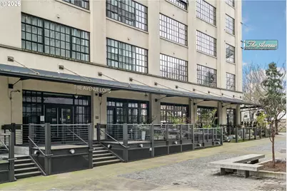 1400 NW Irving St #713, Portland, OR 97209 - Photo 1
