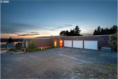 6320 E Evergreen Blvd, Vancouver, WA 98661 - Photo 1