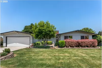 13807 NE Klickitat Ct, Portland, OR 97230 - Photo 1