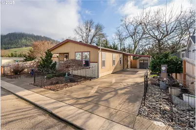 141 Wanda Ct, Myrtle Creek, OR 97457 - Photo 1