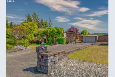 2925 Knott Ter, Coos Bay, OR 97420 - Photo 1