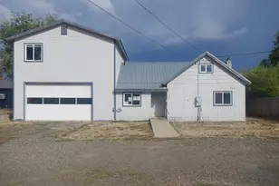 265 N 14th Ave, Elgin, OR 97827 - Photo 1