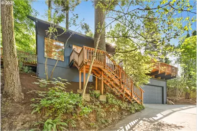 4130 SW Chesapeak Ave, Portland, OR 97239 - Photo 1