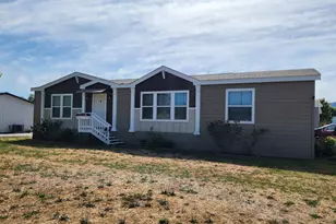 110 NW Anne Ave, Winston, OR 97496 - Photo 1