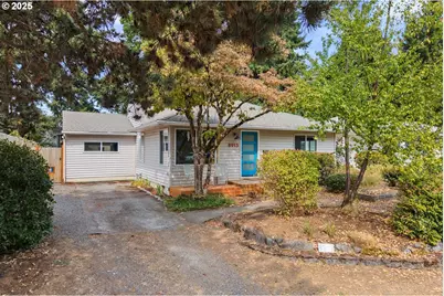 8913 NE Russell St, Portland, OR 97220 - Photo 1