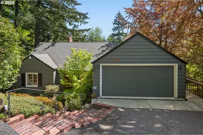 1510 SW Highland Pkwy, Portland, OR 97221 - Photo 1