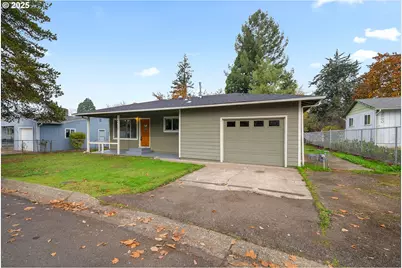 3018 W Filbert Ave, Roseburg, OR 97471 - Photo 1