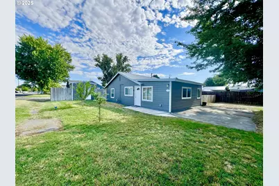 955 SW 10th St, Hermiston, OR 97838 - Photo 1