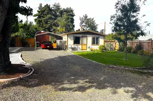 355 NE Fifth St, Irrigon, OR 97844 - Photo 1