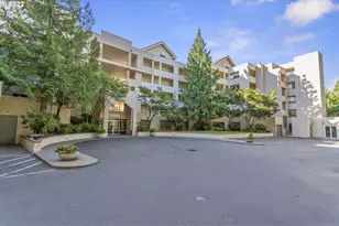 6645 W Burnside St, Portland, OR 97210 - Photo 1