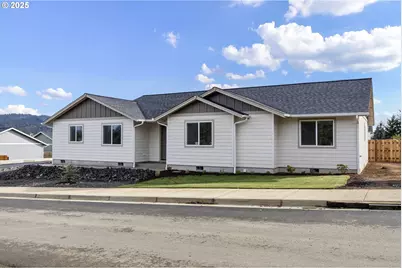 892 Fir Grove Ln, Sutherlin, OR 97479 - Photo 1