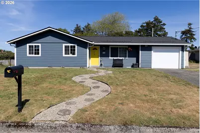 420 Juniper St, Florence, OR 97439 - Photo 1